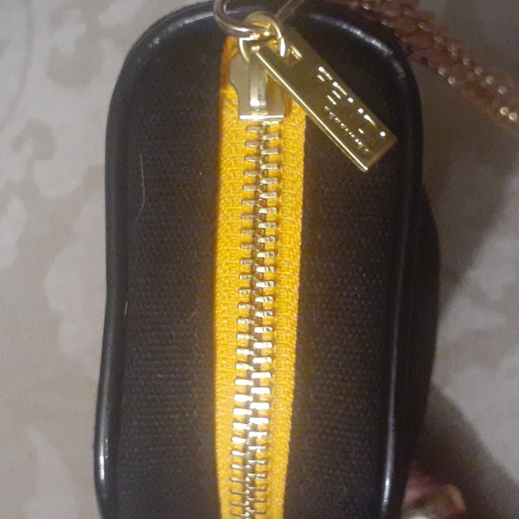 FENDI NEW AUTHENTIC LIMITED COSMETIC BAG WITH UNBRANDED WRISTLET - Picture 7 of 9